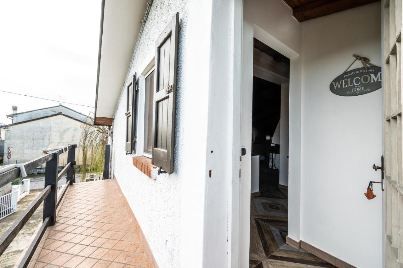 L'Oasi Di Ramona Apartment Polesine Parmense Exterior photo